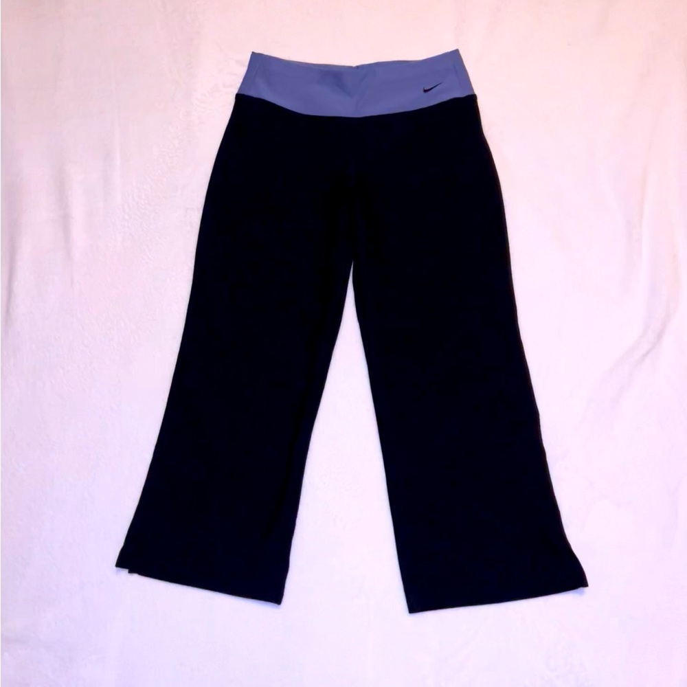 Nike Fit Dry capri wide leg work out pant